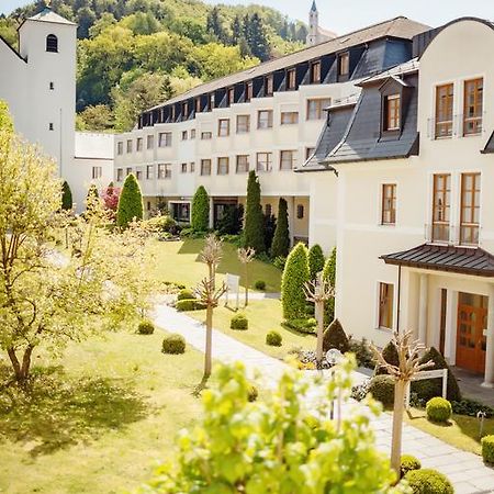 Kloster St. Josef 노이막트인더오버팔츠 외부 사진