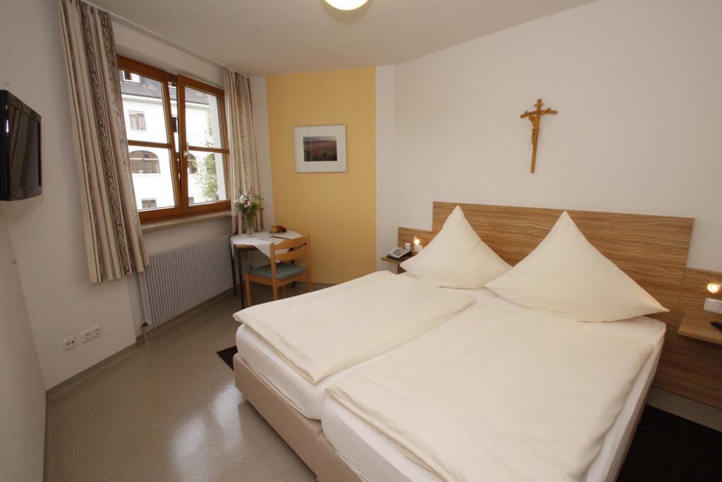 Kloster St. Josef 노이막트인더오버팔츠 객실 사진